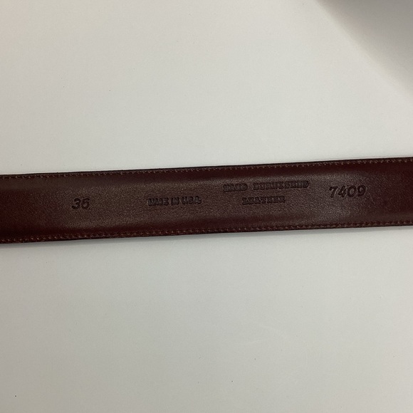 Smooth Reddish Brown Leather Belt with Gold Brass Buckle - Picture 11 of 15